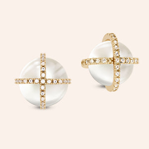 "Vicky" 0.5CTW Pearl & Round Cut Stud Earrings