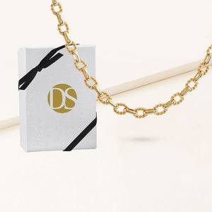 "Beckie" Twisted Link Chain Necklace